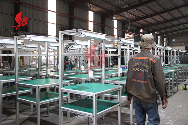 Sukavina đơn vị cung cấp bàn thao tác theo yêu cầu uy tín chất lượng